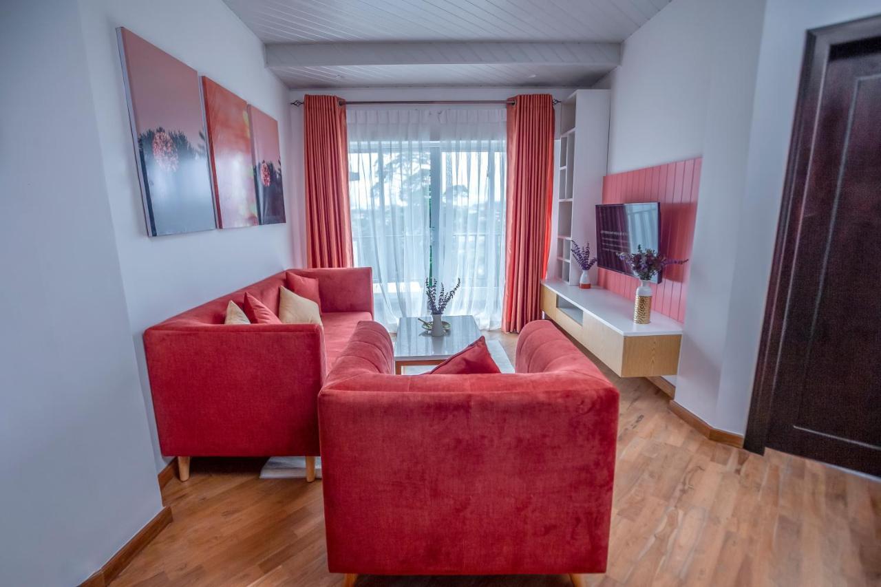 The Breeze Luxury Apartment Нувара Елия Екстериор снимка