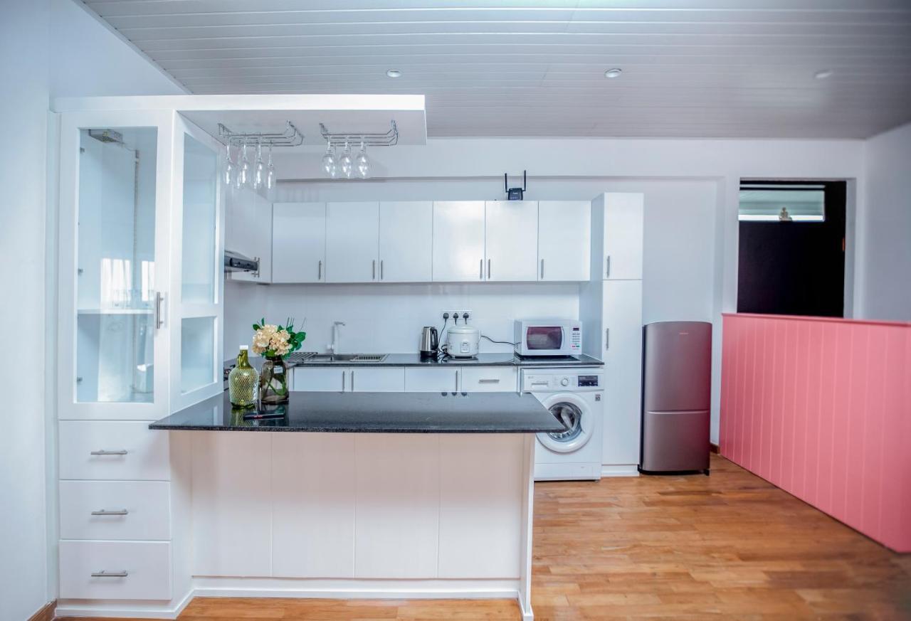 The Breeze Luxury Apartment Нувара Елия Екстериор снимка