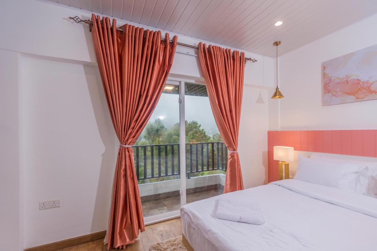 The Breeze Luxury Apartment Нувара Елия Екстериор снимка